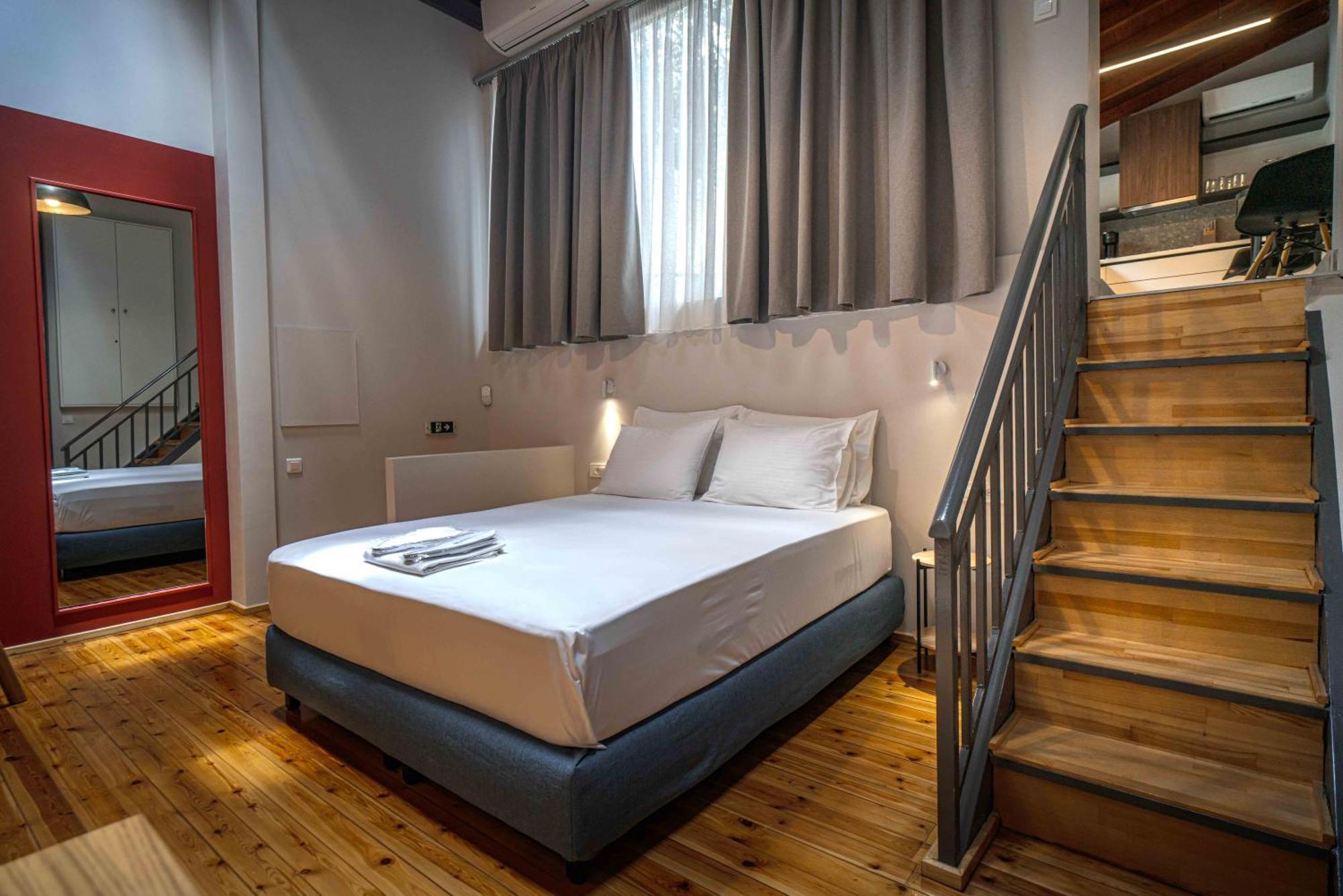 Belle Athenes - Luxury Rooms At Monastiraki Railway Station المظهر الخارجي الصورة
