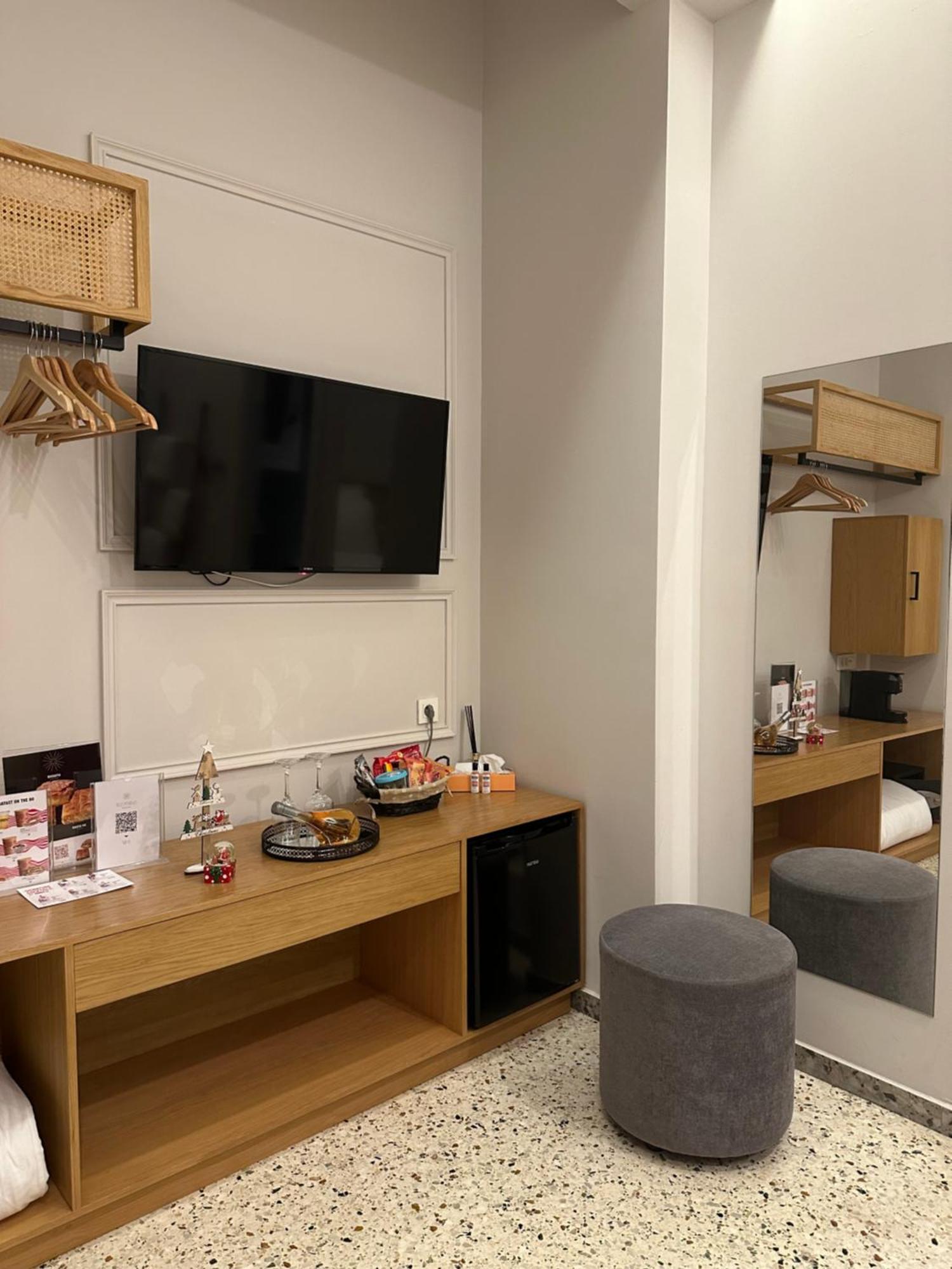Belle Athenes - Luxury Rooms At Monastiraki Railway Station المظهر الخارجي الصورة