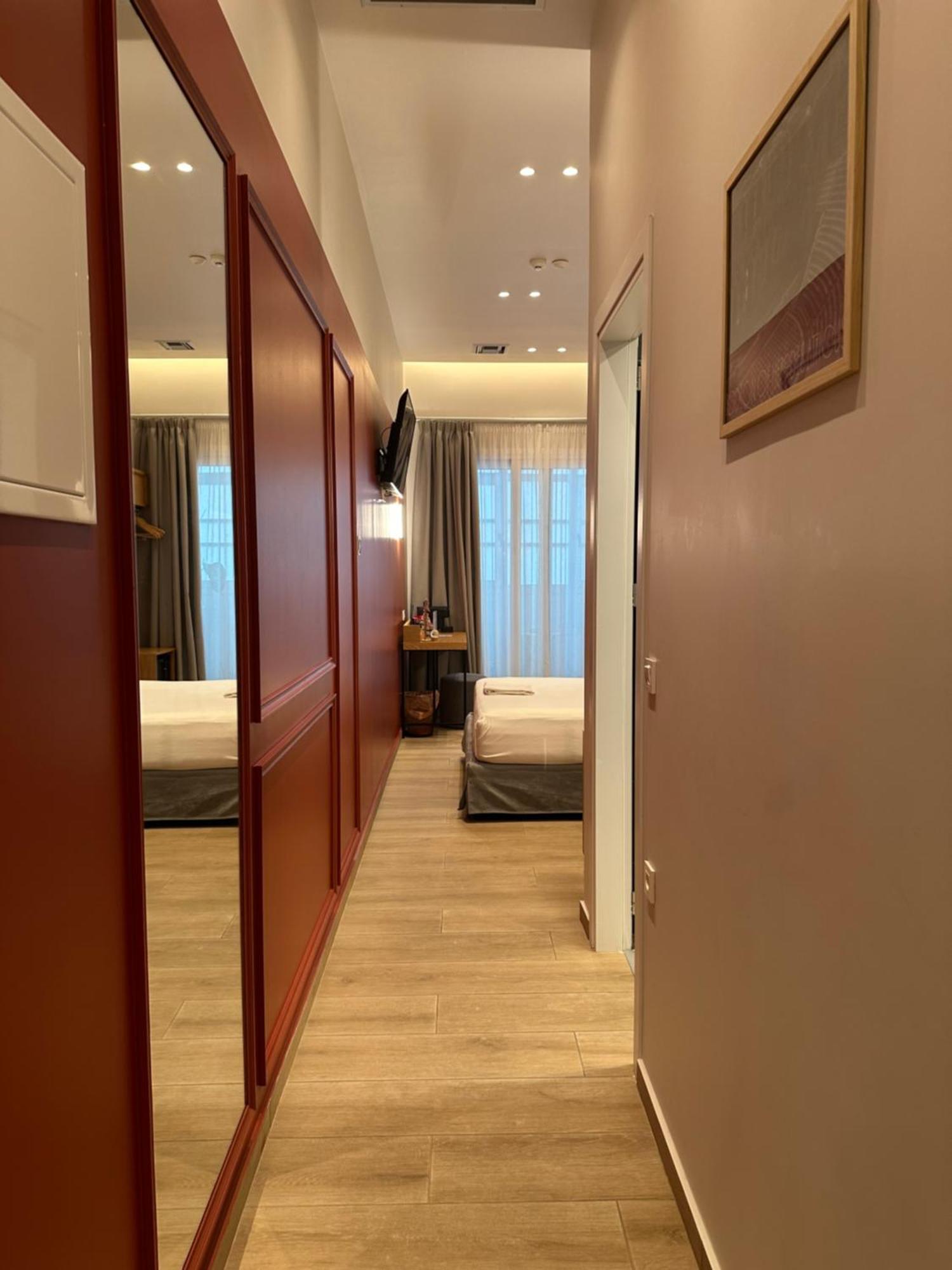 Belle Athenes - Luxury Rooms At Monastiraki Railway Station المظهر الخارجي الصورة